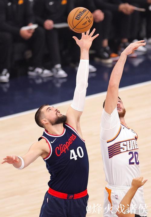 杜兰特25分力压哈登29+12+8 太阳加时惊险击败快船 杜兰特25分力压哈登29+12+8 太阳加时惊险击败快船